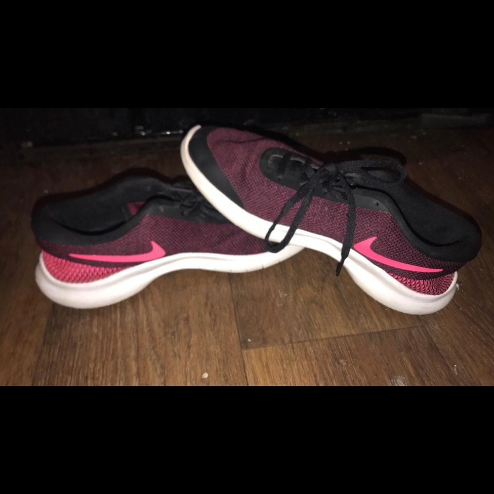 Nike Flex Tennis shoes